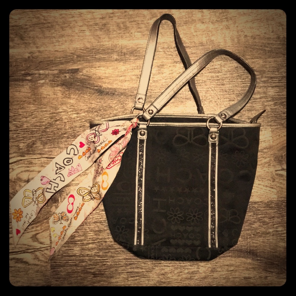 🔥Black Coach Poppy Shoulder Bag FREE Coach Scarf!